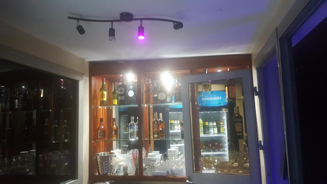 Résidences hôtelières Micheline et Emile Yaoundé Esterno foto